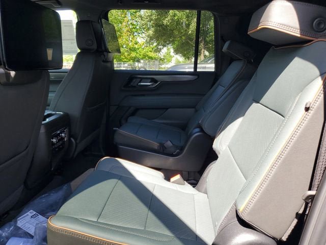 New 2026 GMC Yukon XL AT4 AWD/4WD image 11