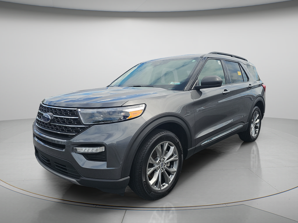 Used 2022 Ford Explorer XLT w/ Equipment Group 202A AWD/4WD image 7