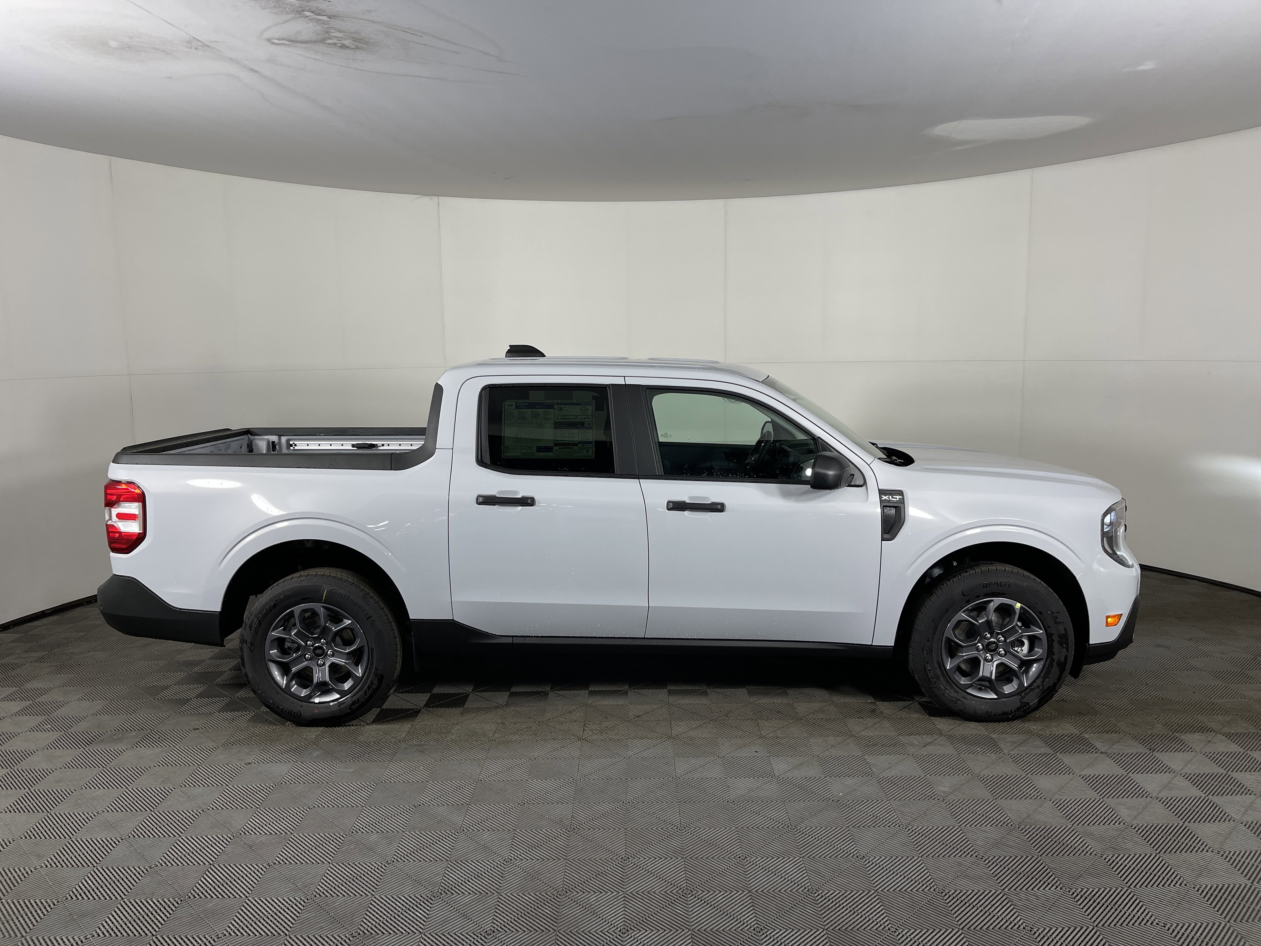 New 2025 Ford Maverick XLT image 5