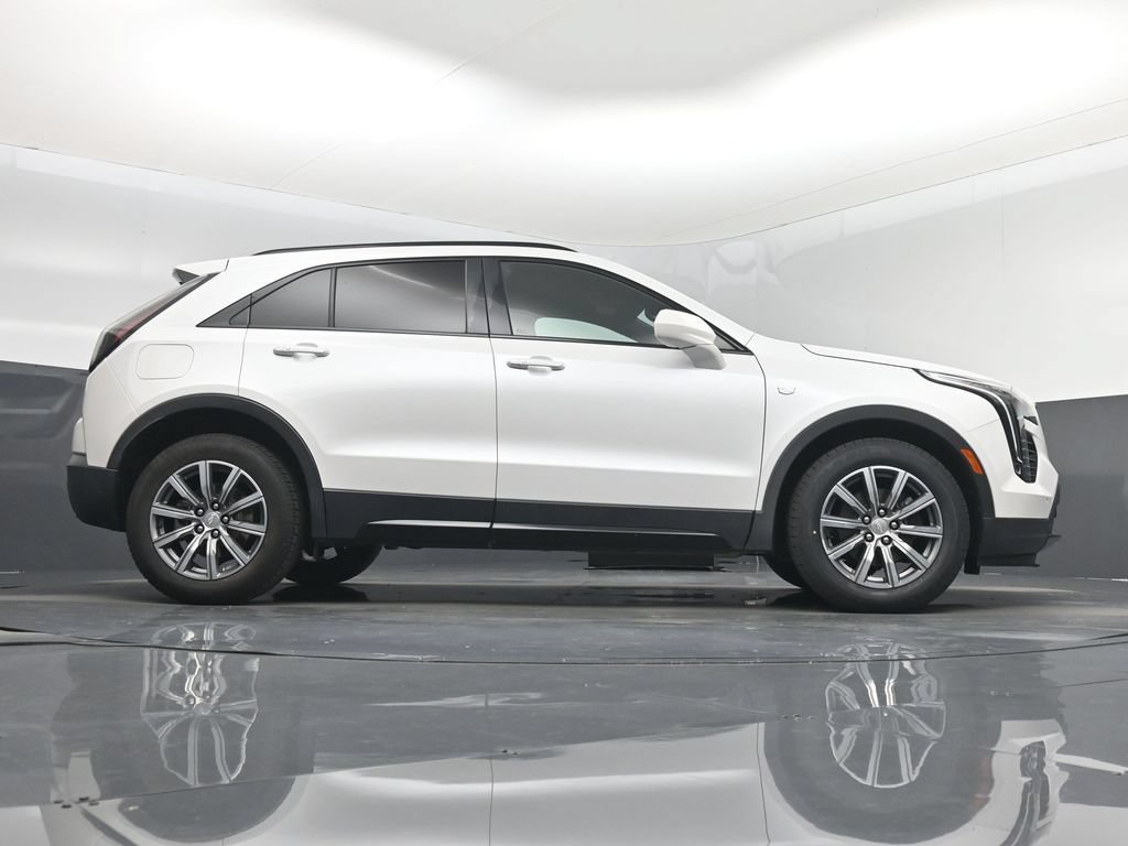 Used 2019 Cadillac XT4 Sport w/ Cold Weather Package FWD image 16