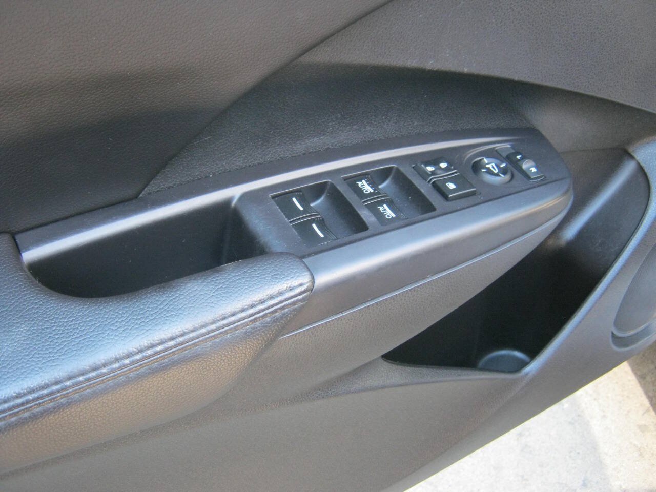 Used 2015 Acura RDX w/ Technology Package AWD/4WD image 13