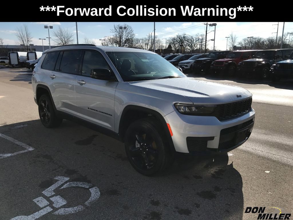 New 2025 Jeep Grand Cherokee L Altitude image 3