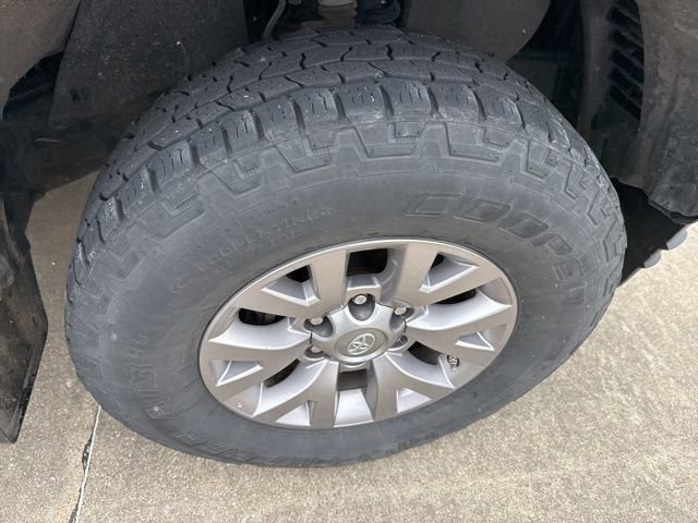 Used 2018 Toyota Tacoma SR5 image 10