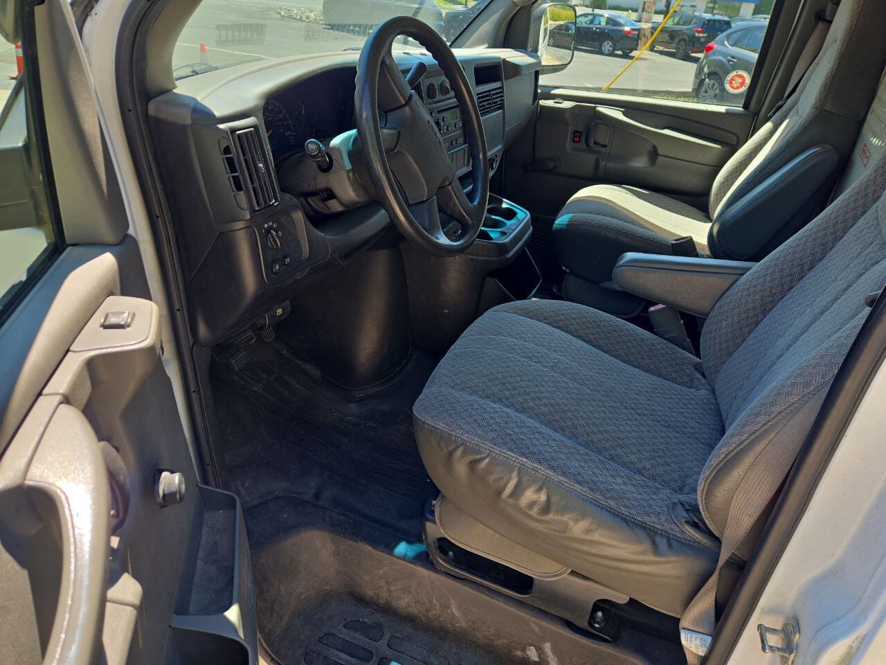 Used 2006 GMC Savana 2500 RWD image 20