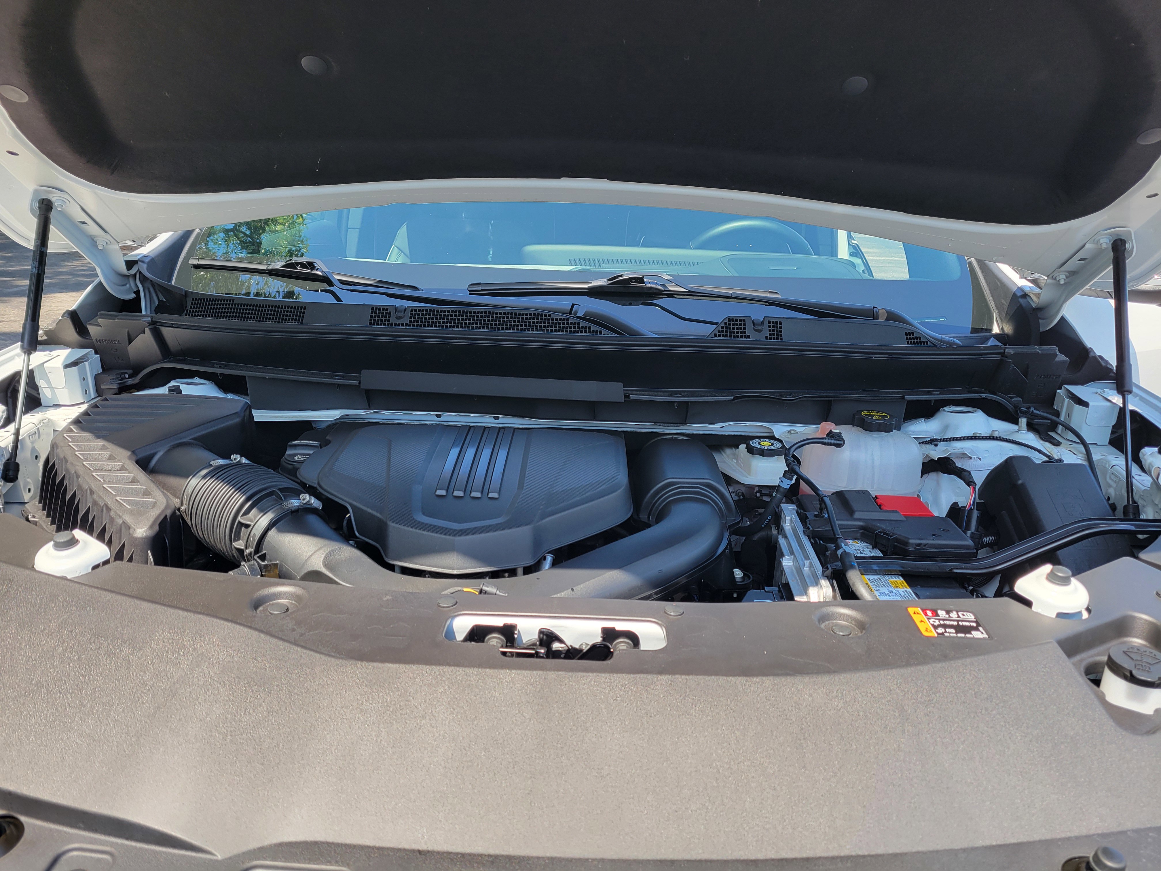 Certified 2025 Buick Enclave Preferred FWD image 11