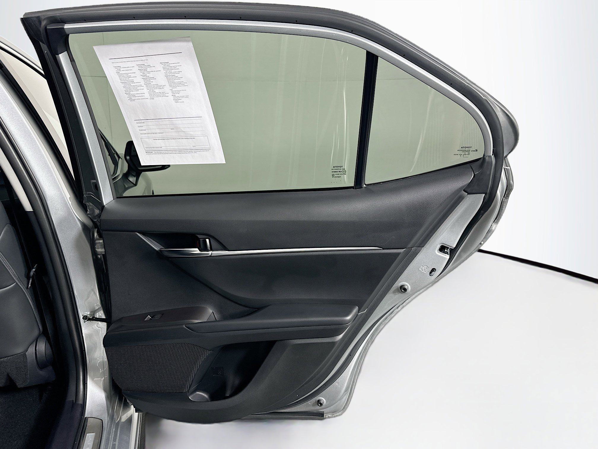 Used 2024 Toyota Camry SE FWD image 28