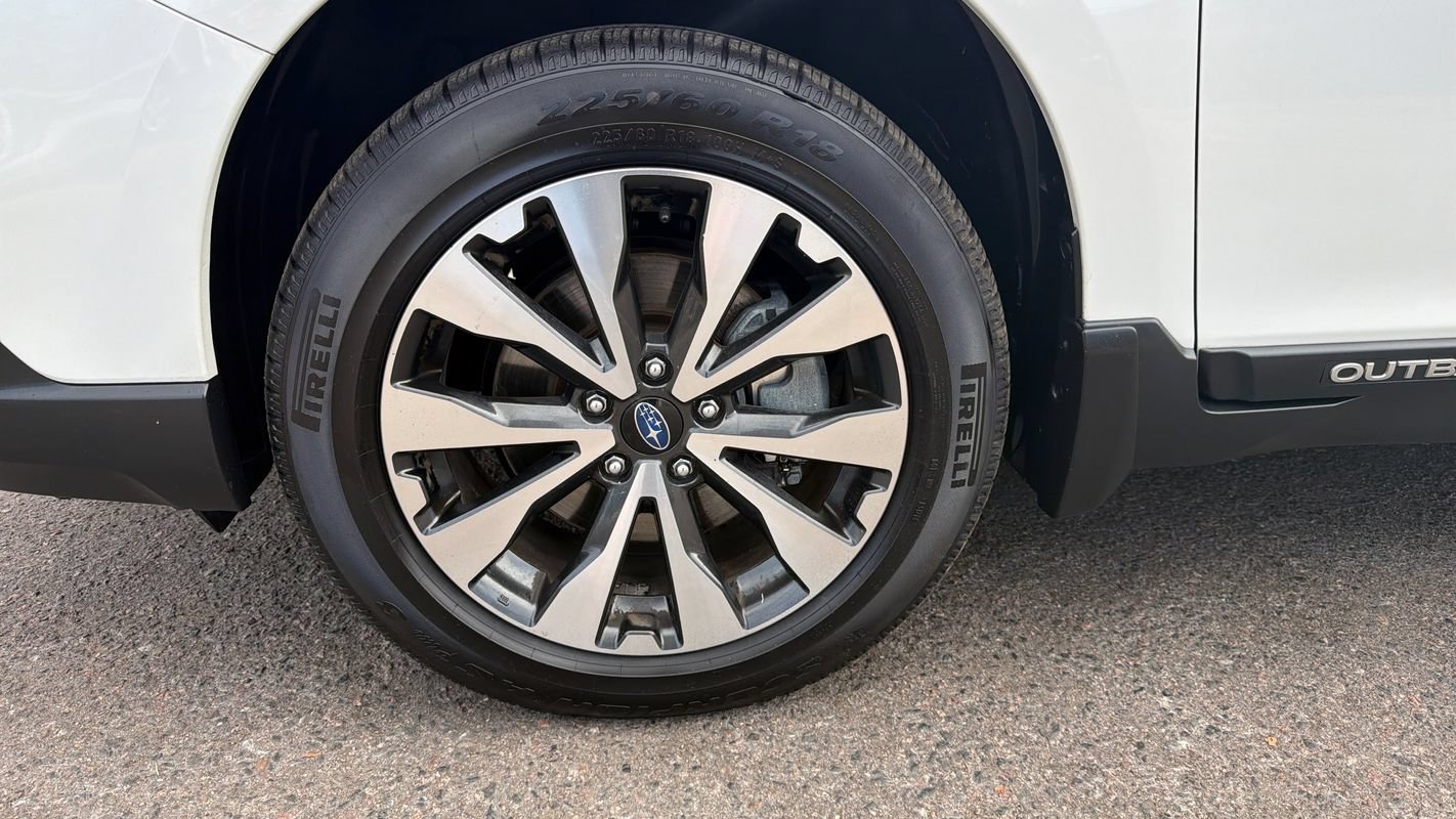 Used 2016 Subaru Outback 2.5i Limited AWD/4WD image 25