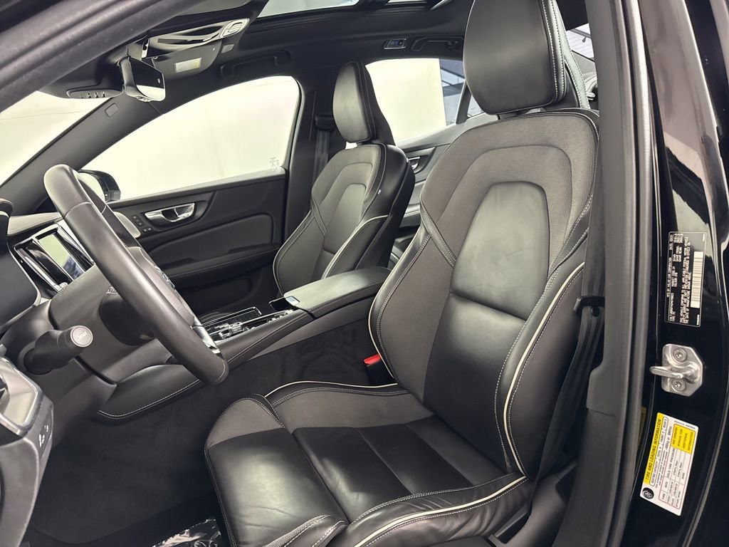 Used 2021 Volvo S60 T8 R-Design AWD/4WD image 26