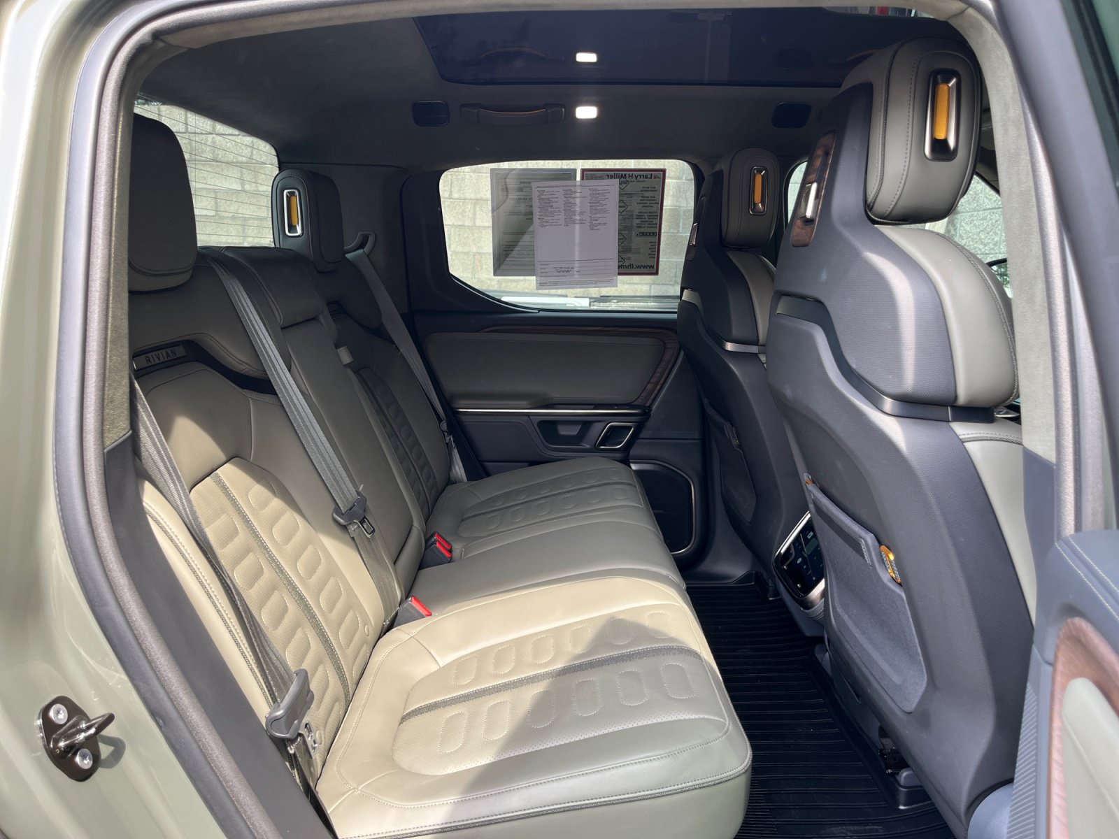 Used 2022 Rivian R1T Launch Edition AWD/4WD image 23