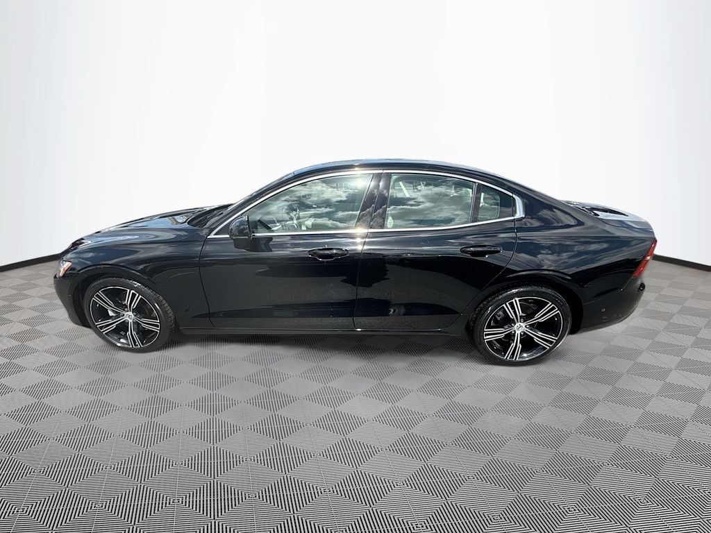 Used 2022 Volvo S60 B5 Inscription FWD image 5