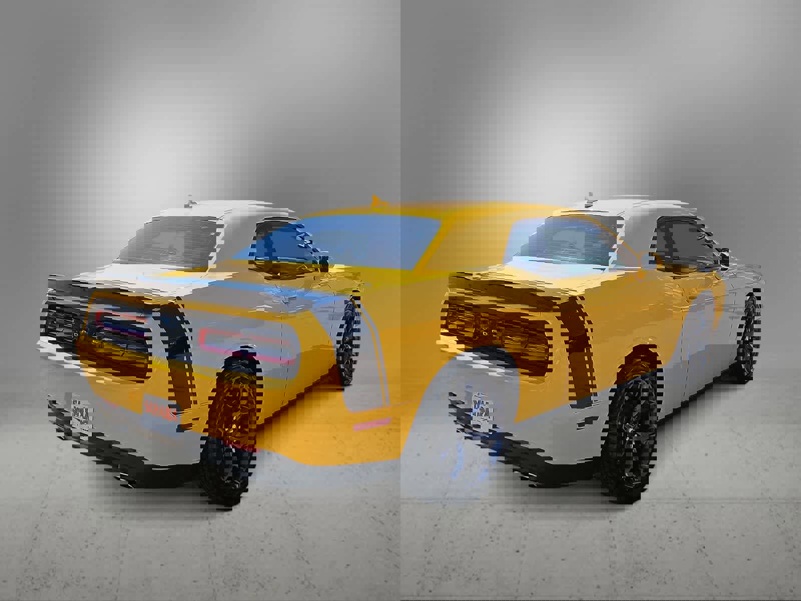 Used 2017 Dodge Challenger SXT Plus image 9