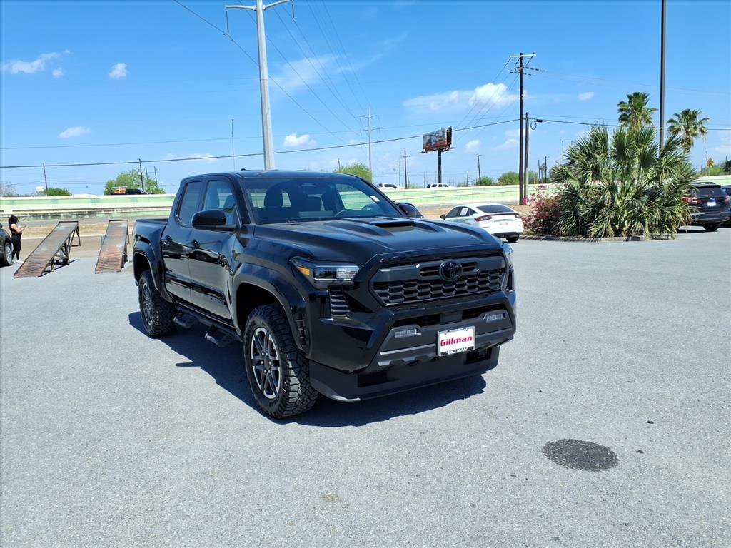 Used 2025 Toyota Tacoma TRD Sport image 2
