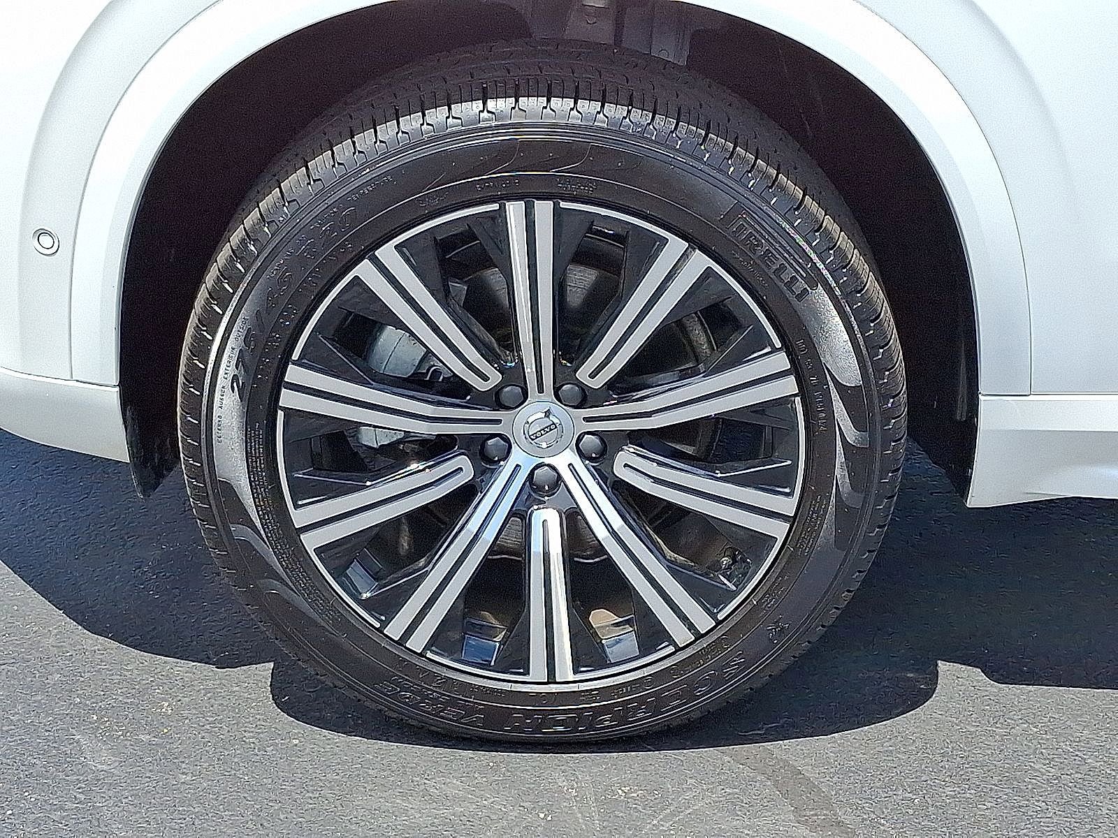 Used 2024 Volvo XC90 B6 Plus w/ Protection Package image 8