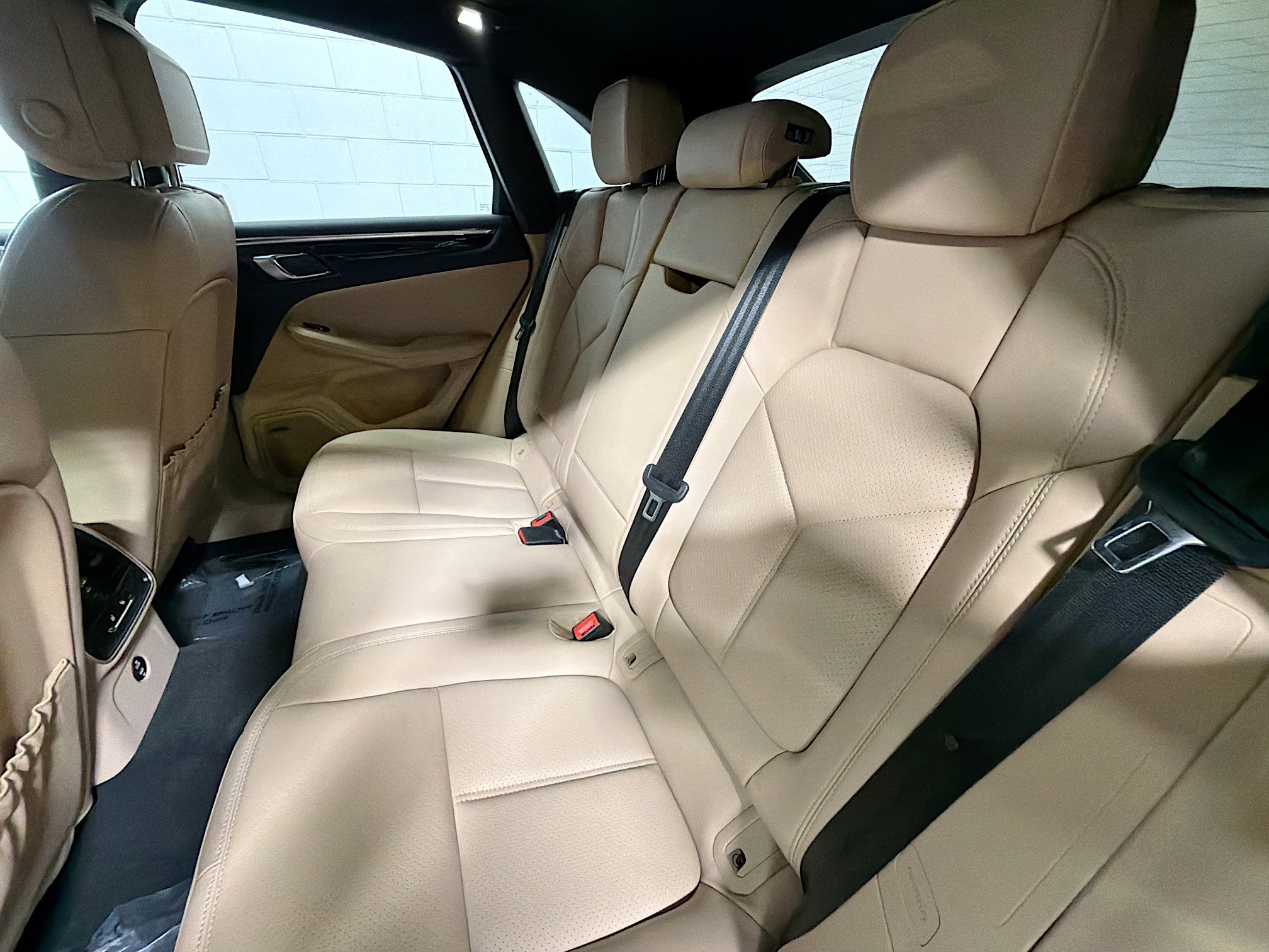 Certified 2025 Porsche Macan image 21