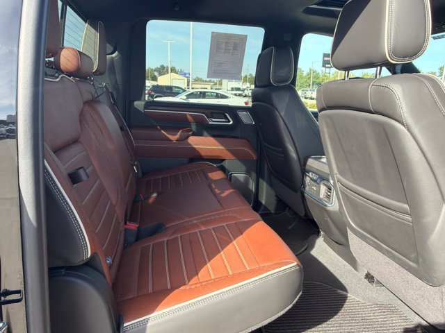 Used 2024 GMC Sierra 2500 Denali Ultimate AWD/4WD image 27