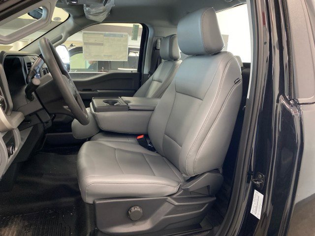 New 2025 Ford F350 XL w/ XL Chrome Package image 17