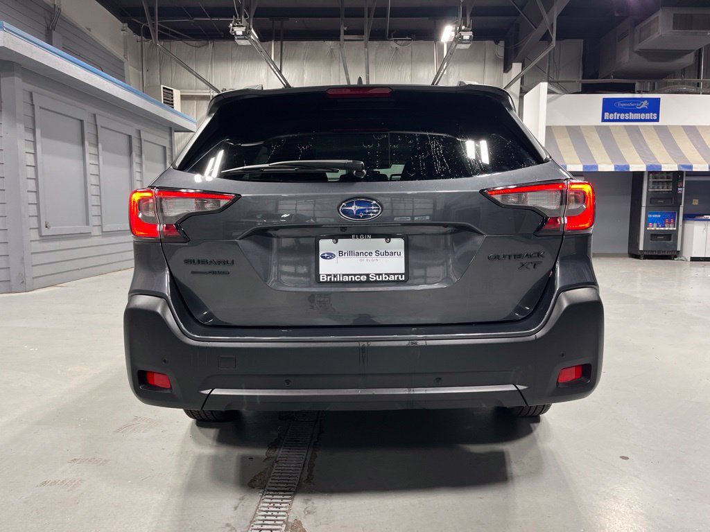 Certified 2025 Subaru Outback Onyx Edition XT AWD/4WD image 8