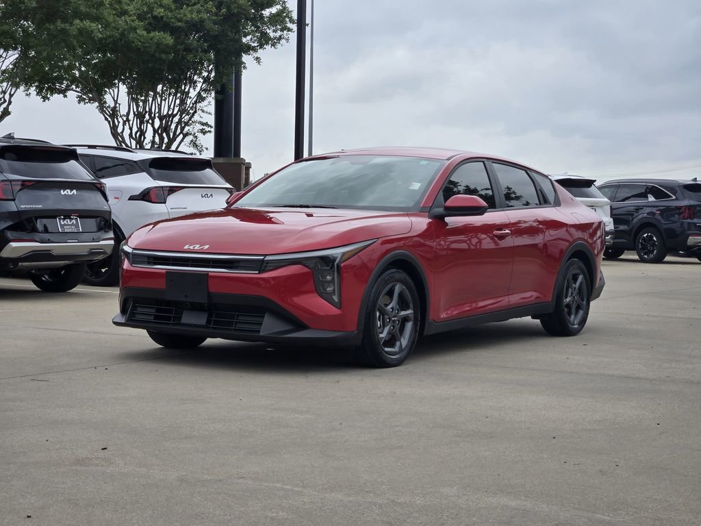 Certified 2025 Kia K4 LXS image 2