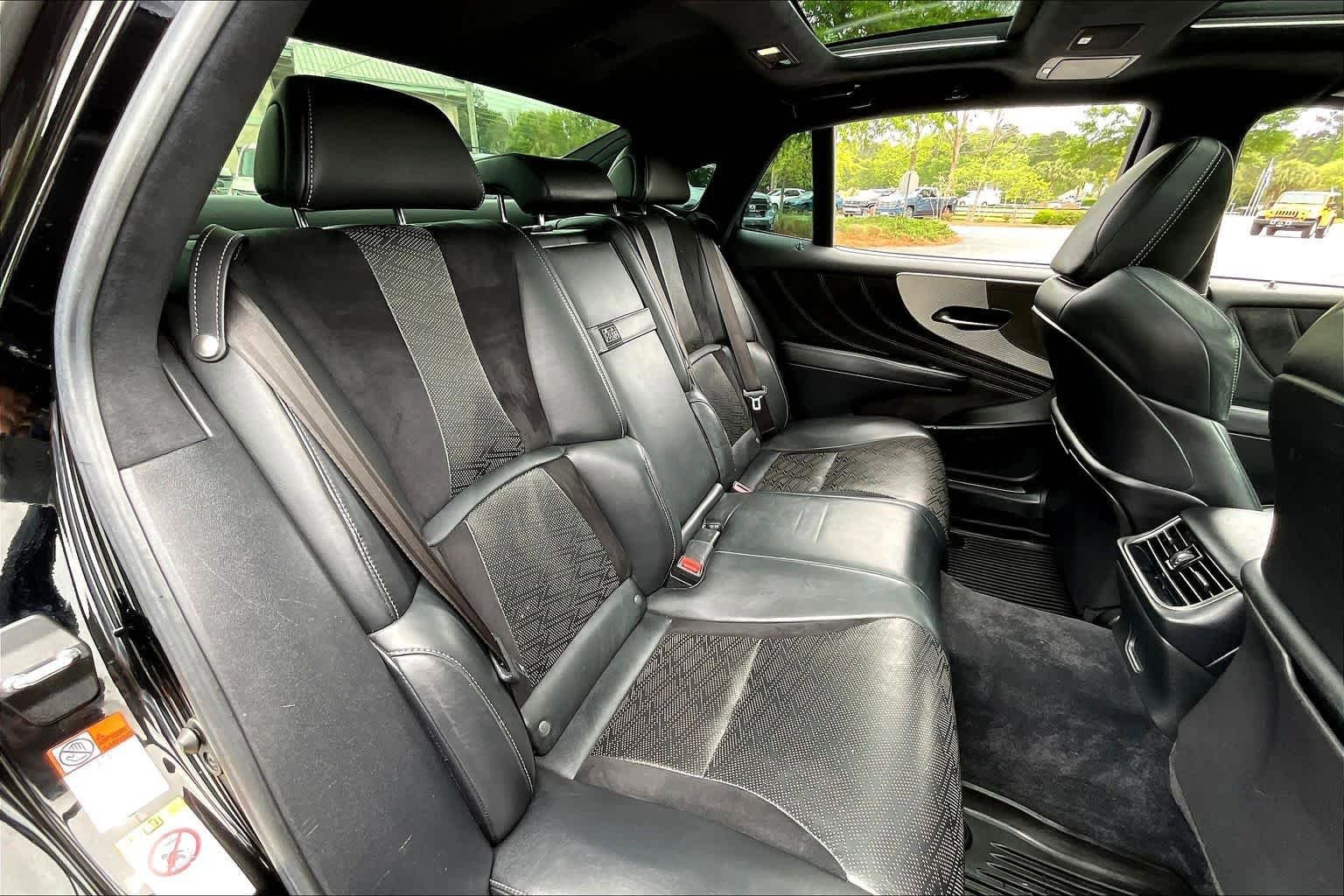 Used 2018 Lexus LS 500 F Sport w/ Accessory Package (Z2) image 21