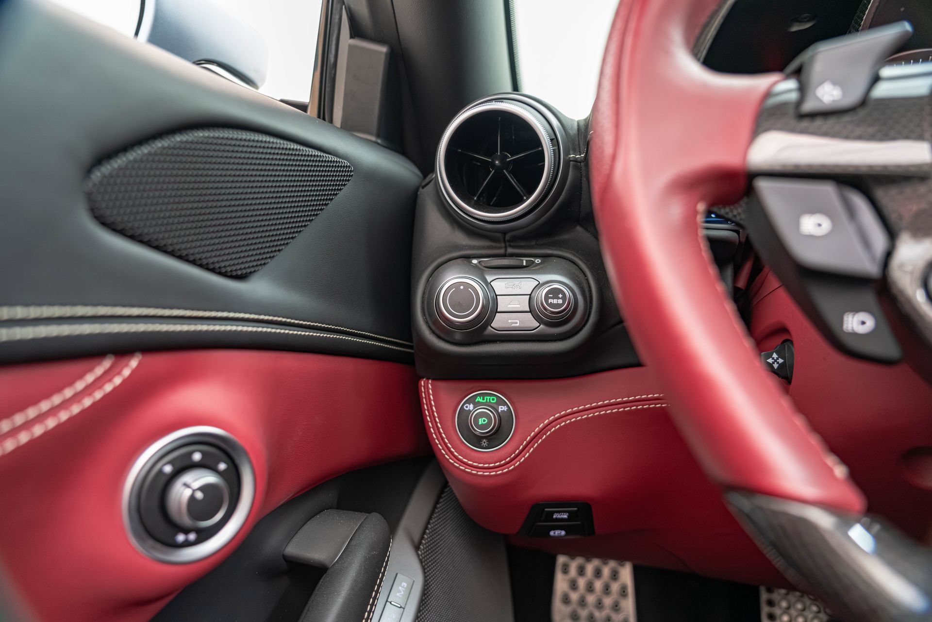Certified 2023 Ferrari Portofino M RWD image 38
