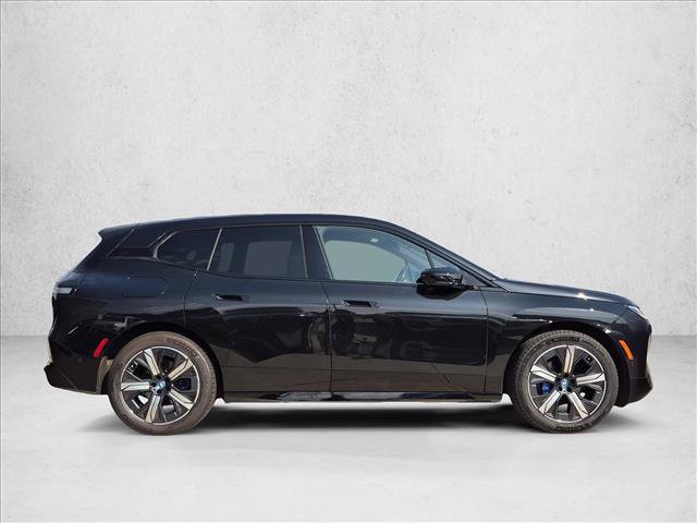 Used 2024 BMW iX xDrive50 w/ Sport Package AWD/4WD image 4