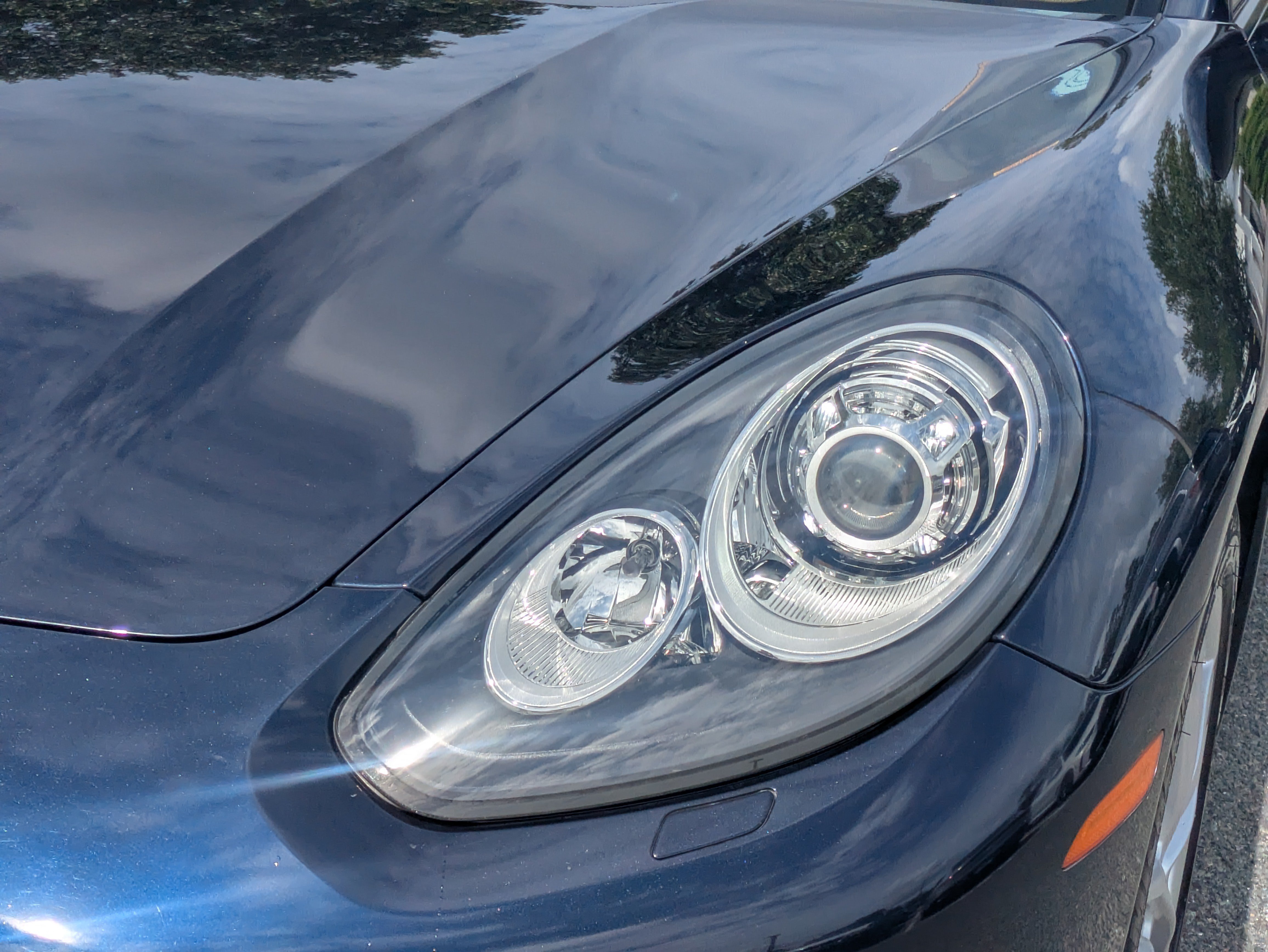 Used 2016 Porsche Panamera 4 AWD/4WD image 9