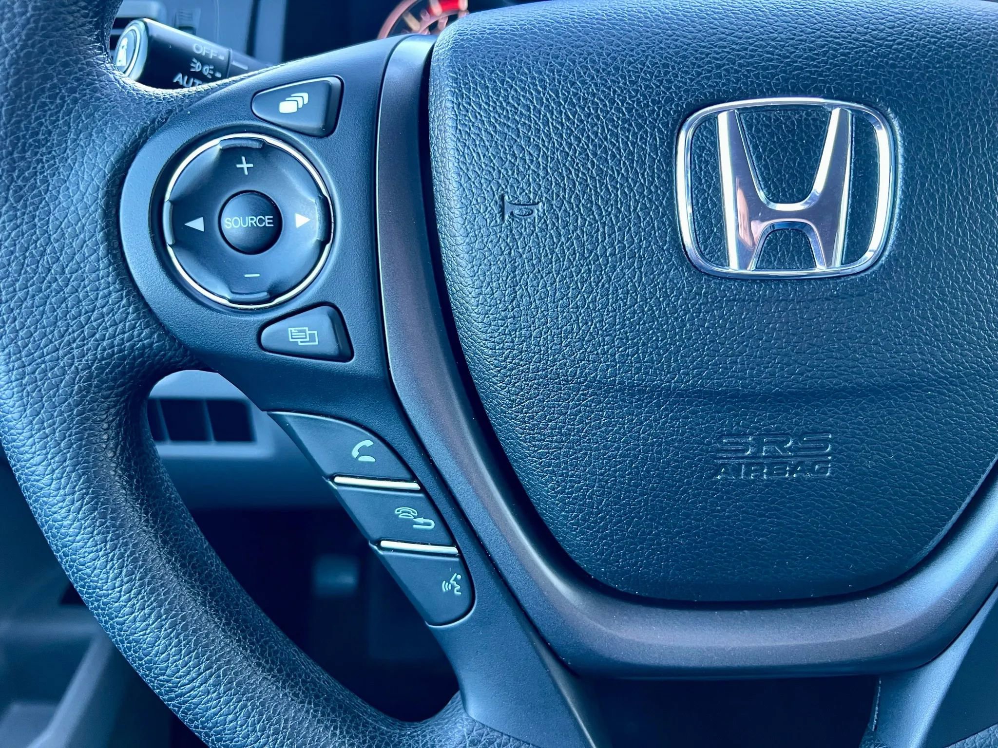 Used 2018 Honda Pilot EX image 29
