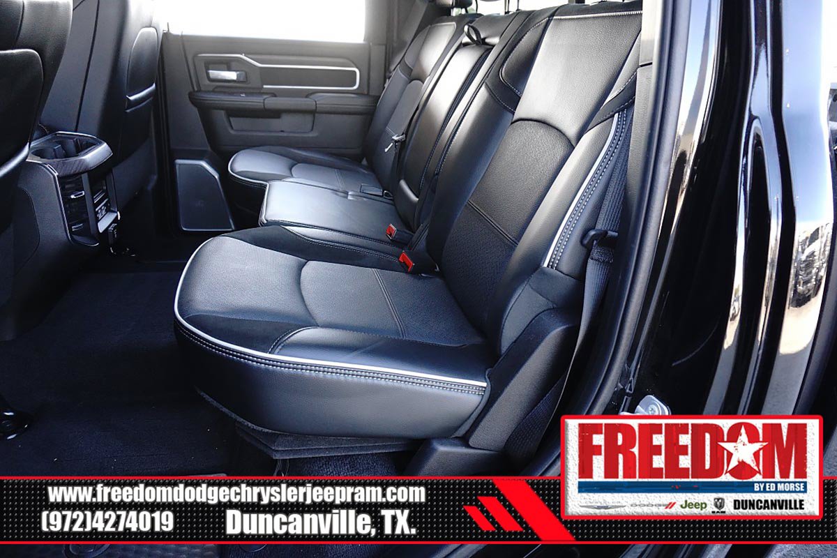 Used 2025 RAM 3500 Laramie AWD/4WD image 14