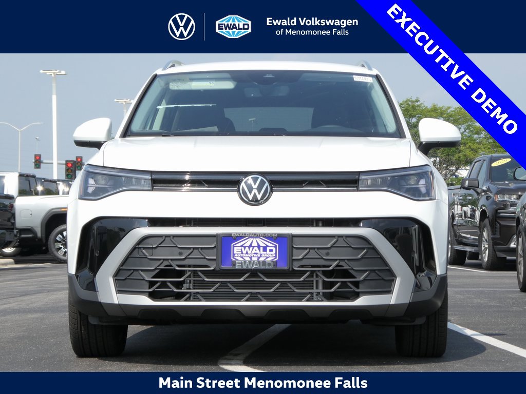 Used 2025 Volkswagen Taos SE image 22