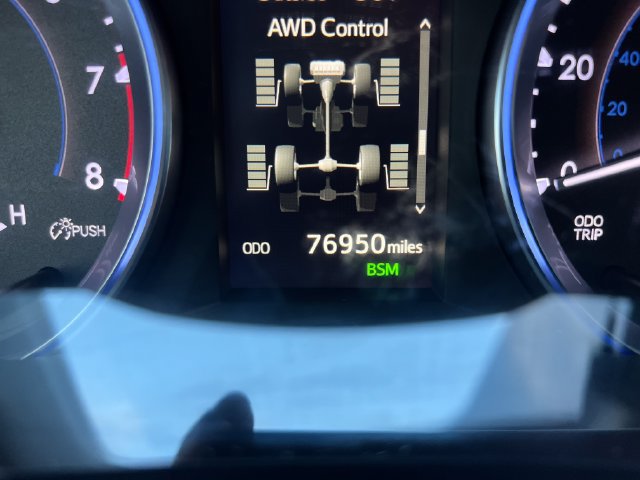 Used 2017 Toyota Highlander XLE AWD/4WD image 21