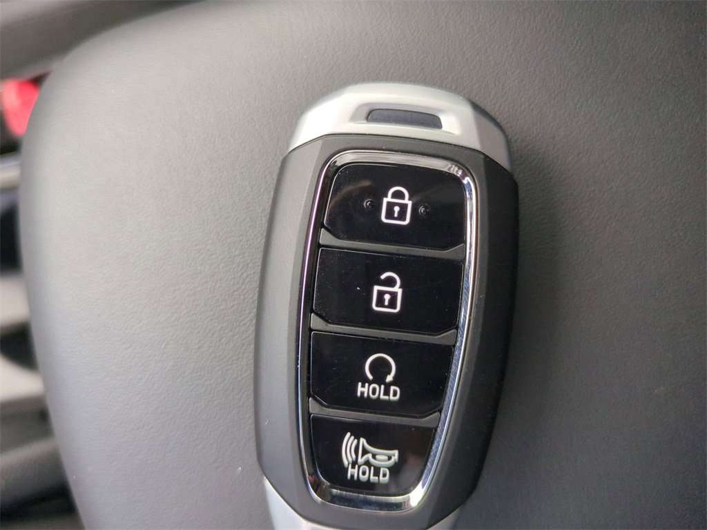 New 2025 Hyundai Venue SEL image 35