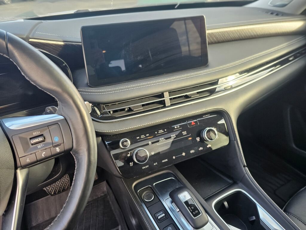 Used 2023 INFINITI QX60 Sensory w/ Vision Package AWD/4WD image 30