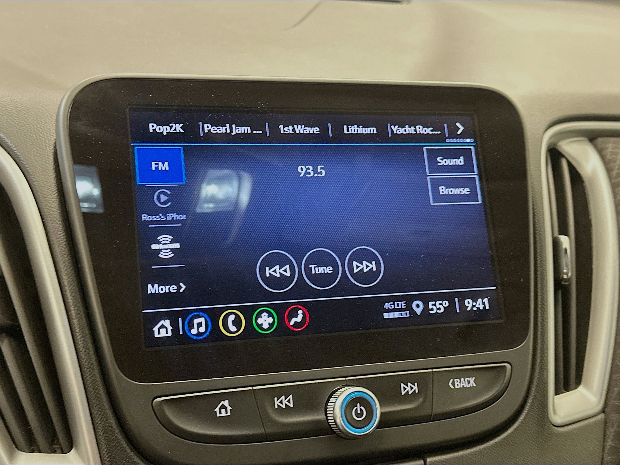 Used 2024 Chevrolet Malibu LT FWD image 21