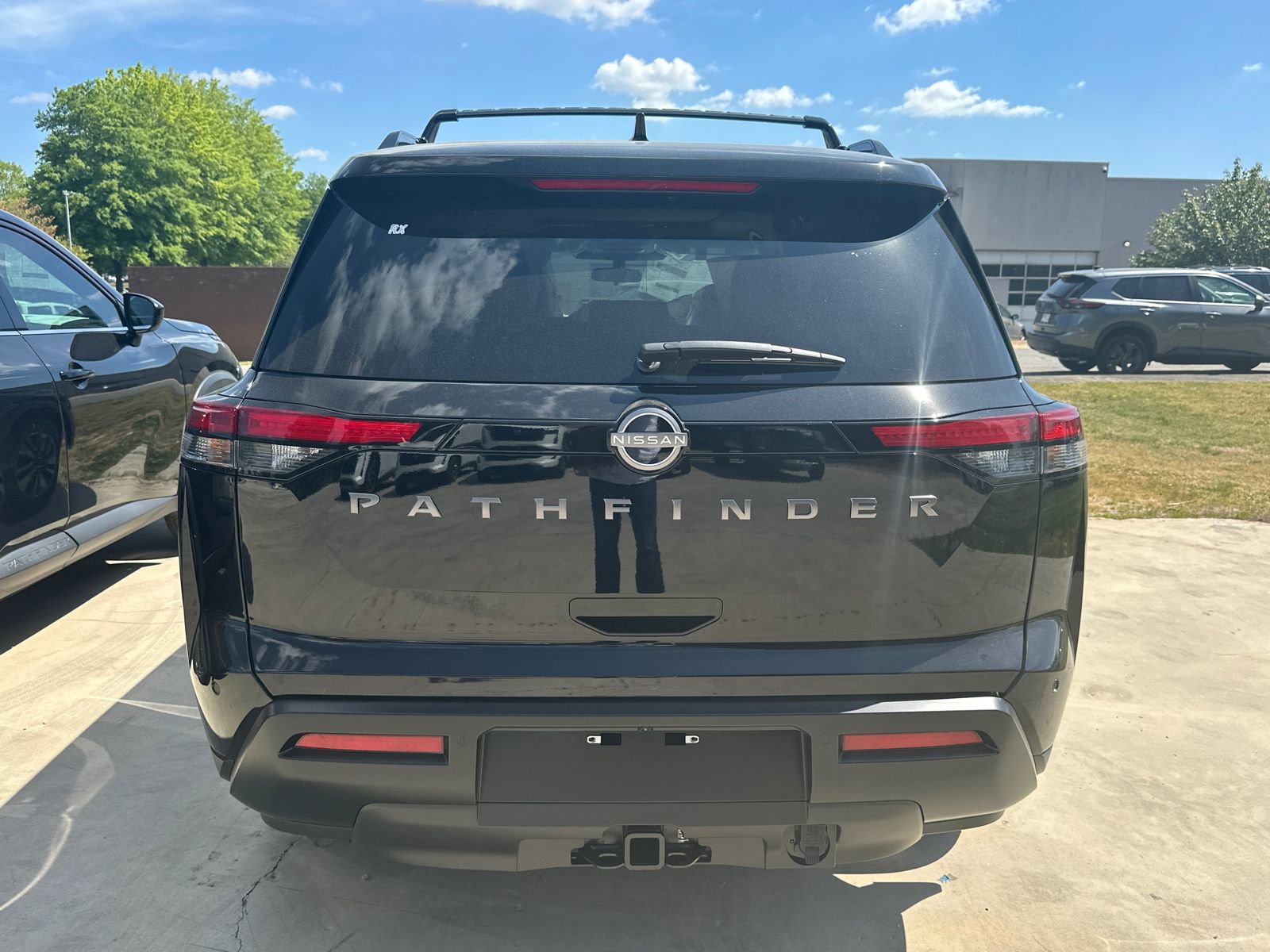 New 2026 Nissan Pathfinder SV w/ SV Premium Package image 5