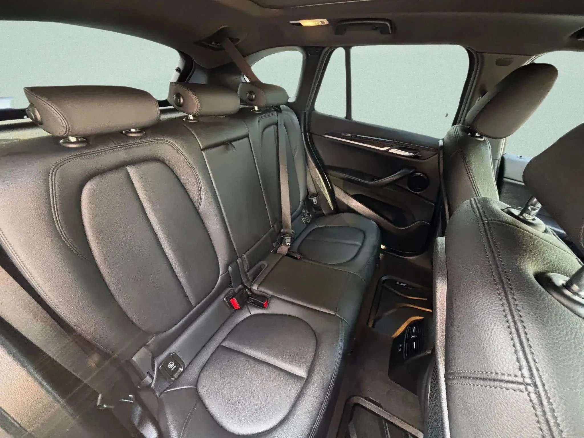 Used 2021 BMW X1 xDrive28i w/ Convenience Package image 13