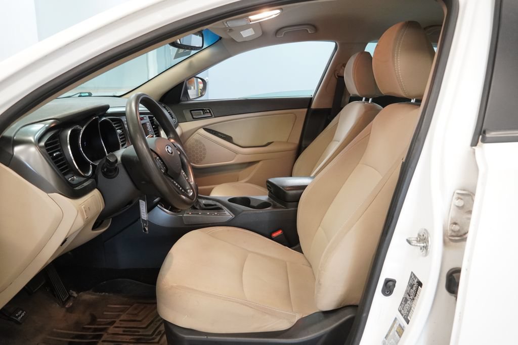 Used 2013 Kia Optima LX w/ Convenience Plus Pkg FWD image 5