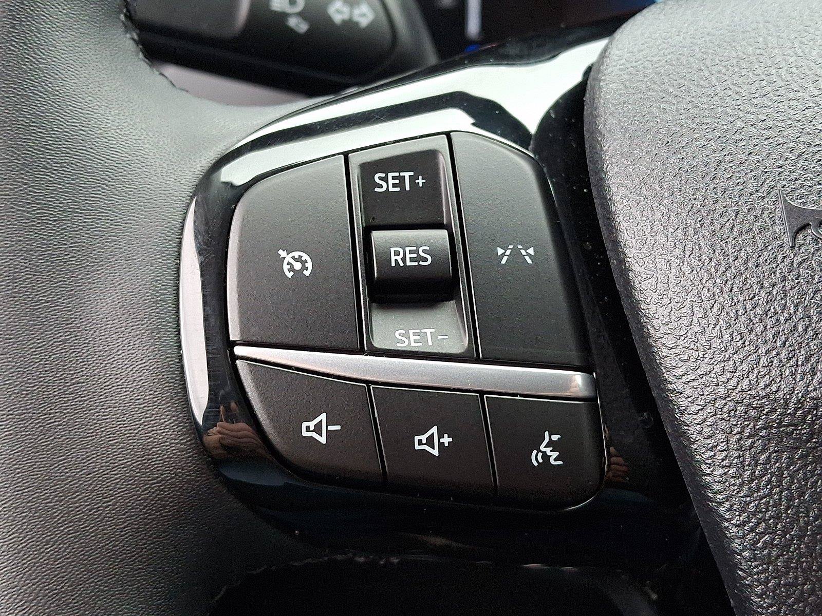 Used 2023 Ford Escape Active AWD/4WD image 21