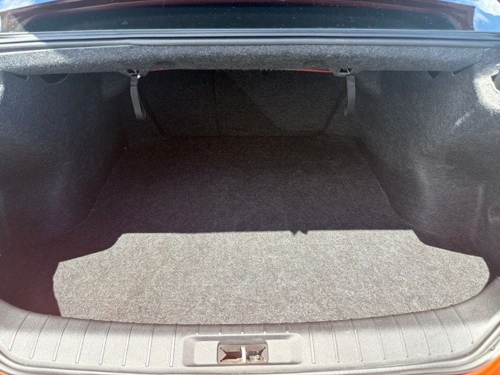 Used 2020 Nissan Maxima SR FWD image 6