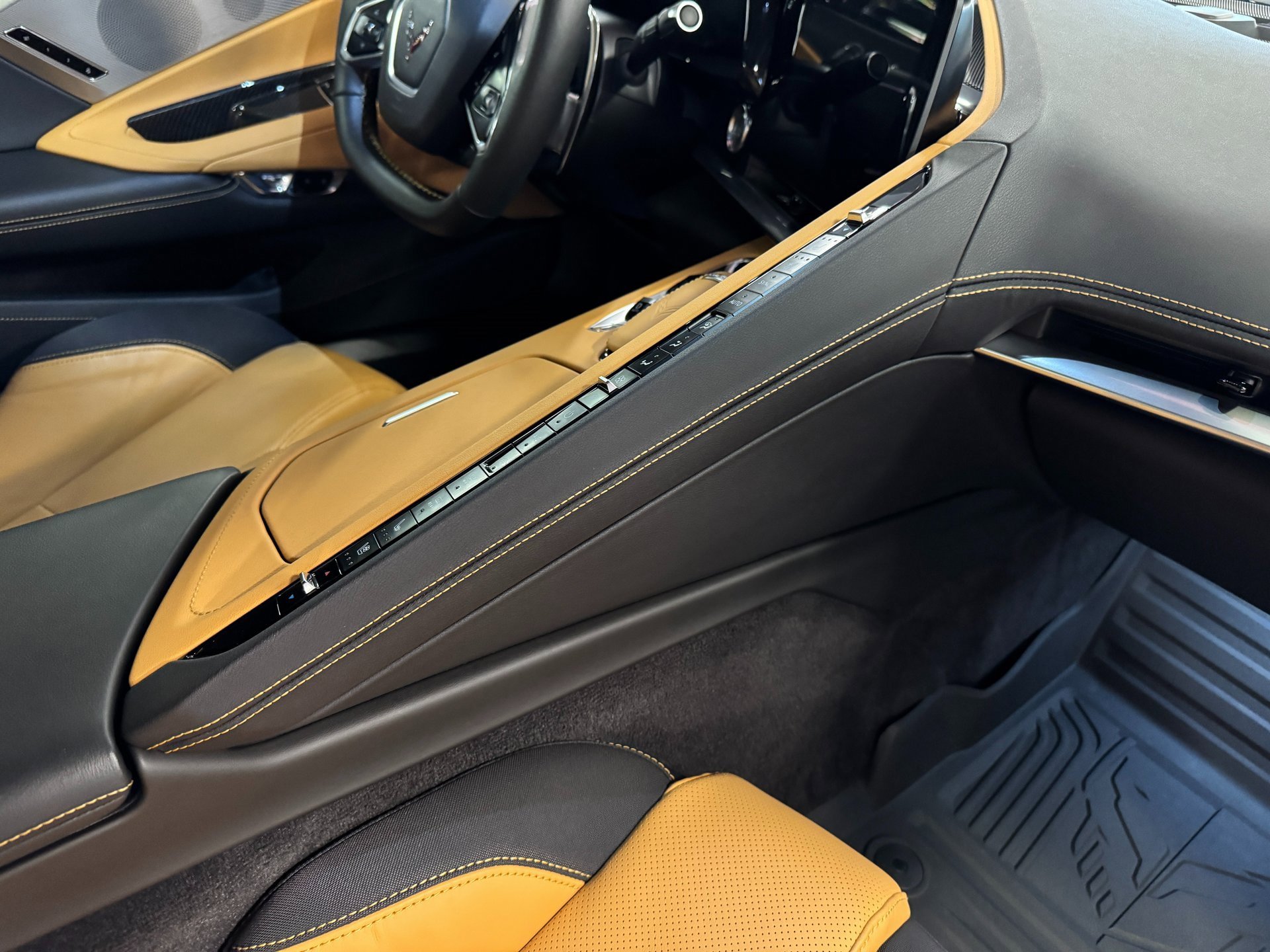 Used 2023 Chevrolet Corvette Stingray Preferred Cpe w/ 2LT image 32