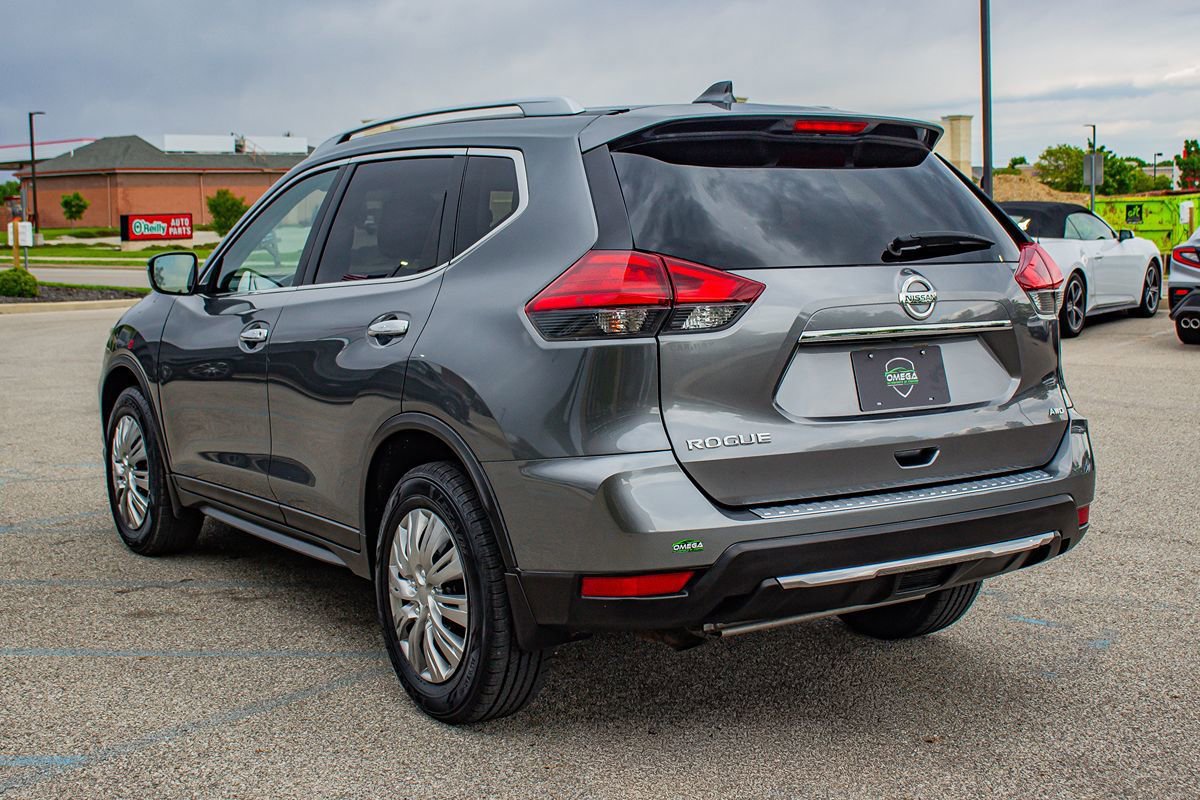 Used 2017 Nissan Rogue S w/ Appearance Package AWD/4WD image 7