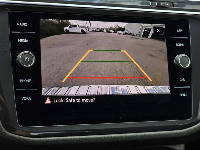 Used 2023 Volkswagen Tiguan SE image 14