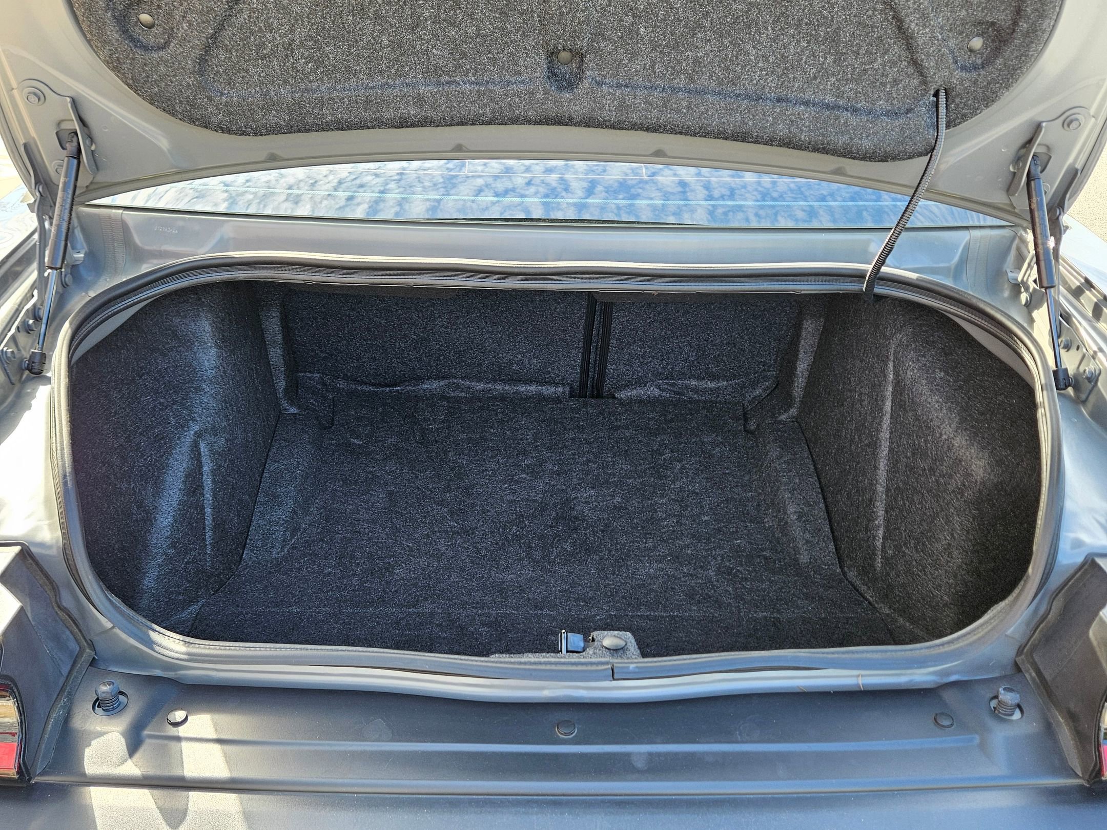 Used 2023 Dodge Challenger R/T w/ Plus Package image 27