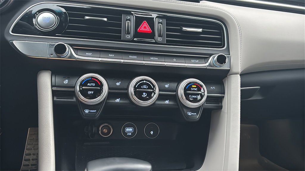 Used 2023 Genesis G70 2.0T w/ Sport Prestige Package image 24