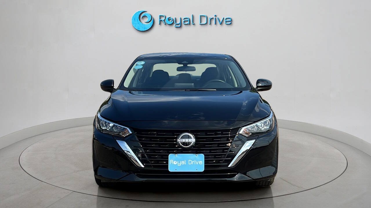 Used 2025 Nissan Sentra SV w/ All-Weather Package FWD image 9