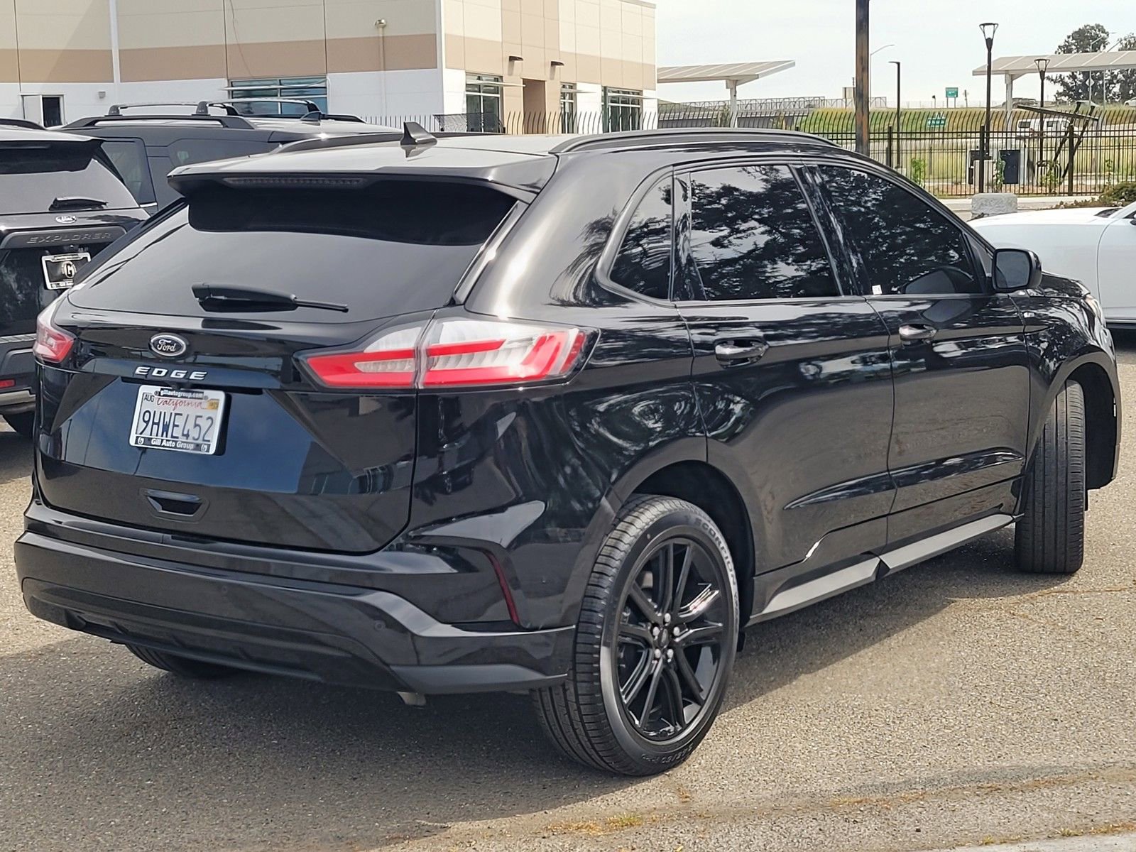 Used 2023 Ford Edge ST-Line image 4