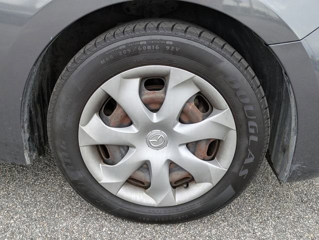 Used 2014 MAZDA MAZDA3 i SV FWD image 9