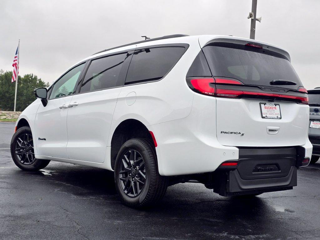 Used 2027 Chrysler Pacifica Select w/ S Appearance Package FWD image 6