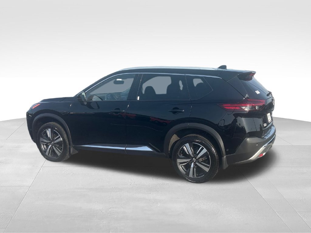 Used 2023 Nissan Rogue Platinum w/ Platinum Premium Package AWD/4WD image 3