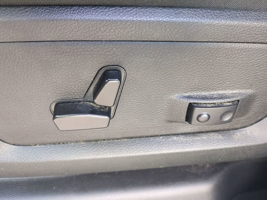 Used 2024 RAM 2500 Big Horn image 21