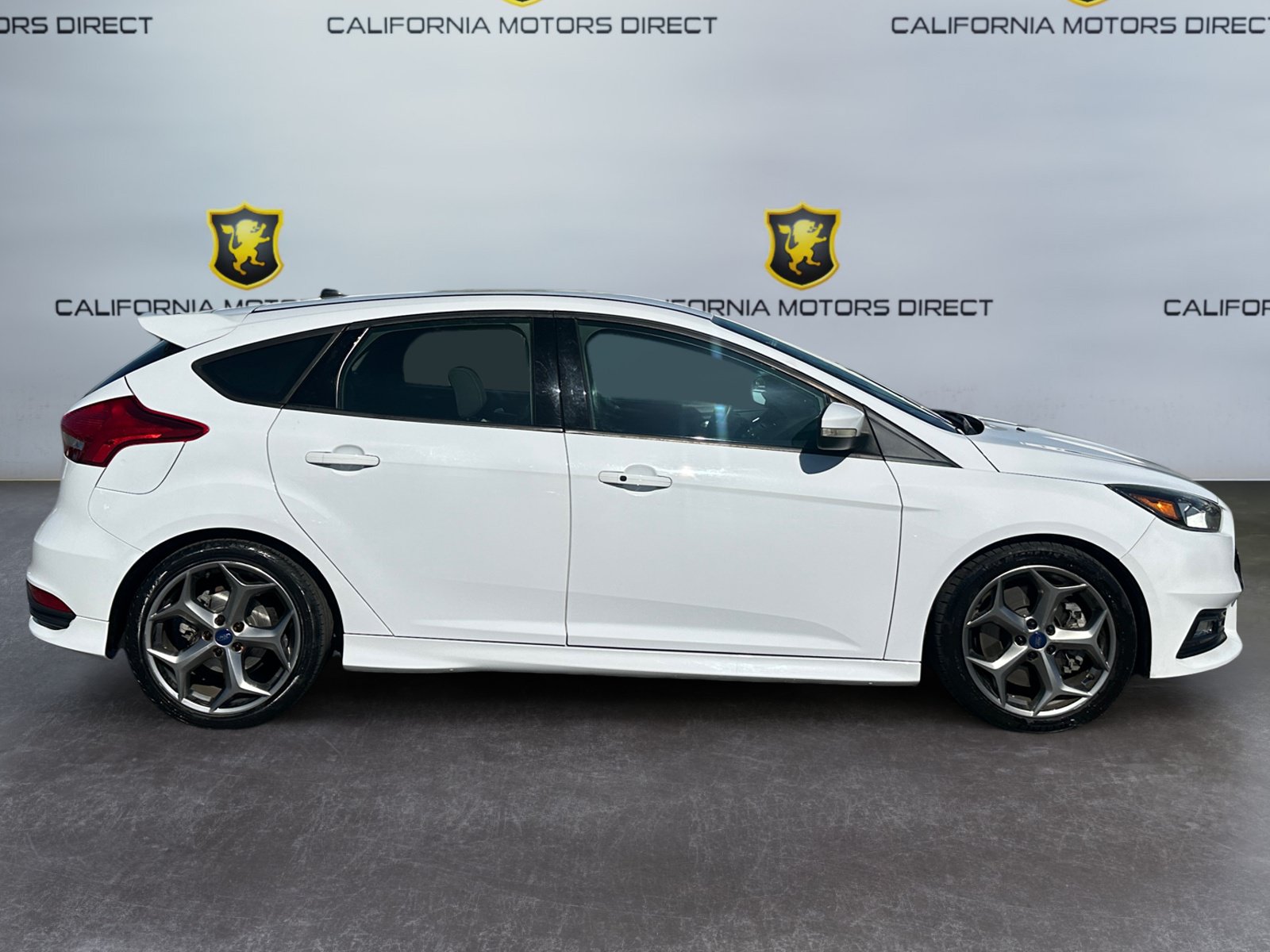 Used 2016 Ford Focus ST FWD image 6